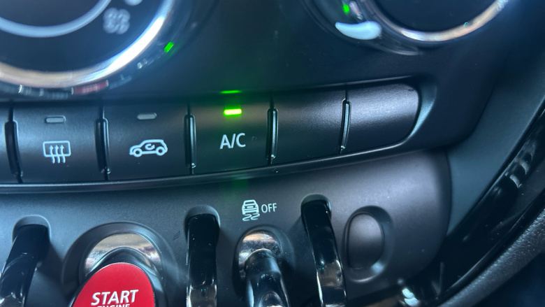 MINI Clubman 1.5 Cooper Classic 6dr Petrol Estate